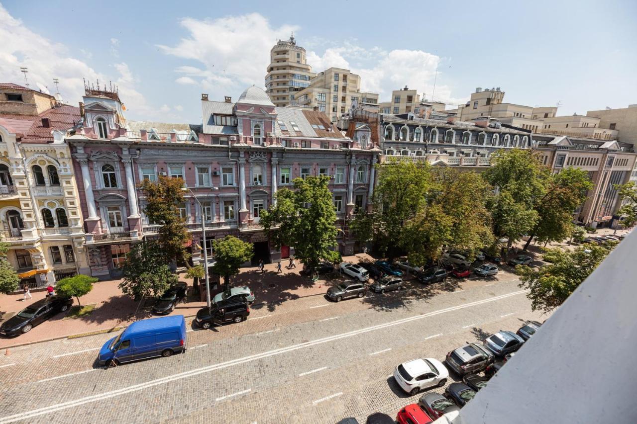 Guest House "Golden Gate 911 " Kyiv Exterior foto