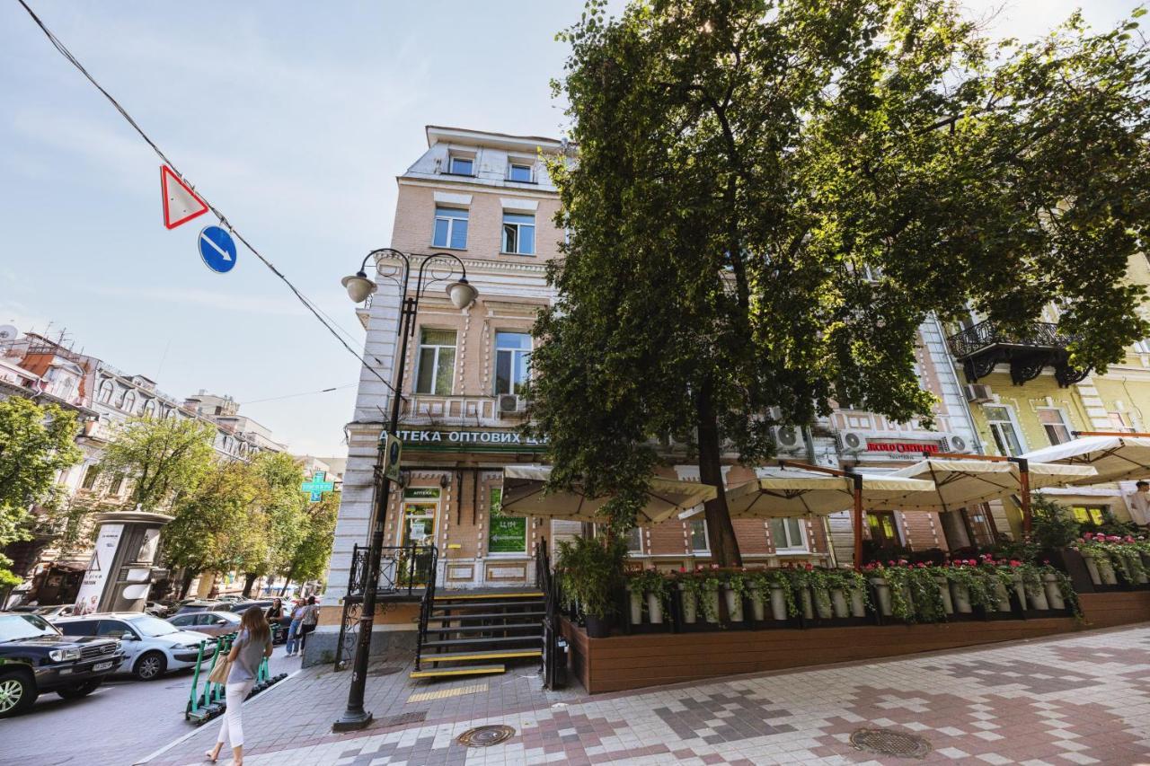 Guest House "Golden Gate 911 " Kyiv Exterior foto