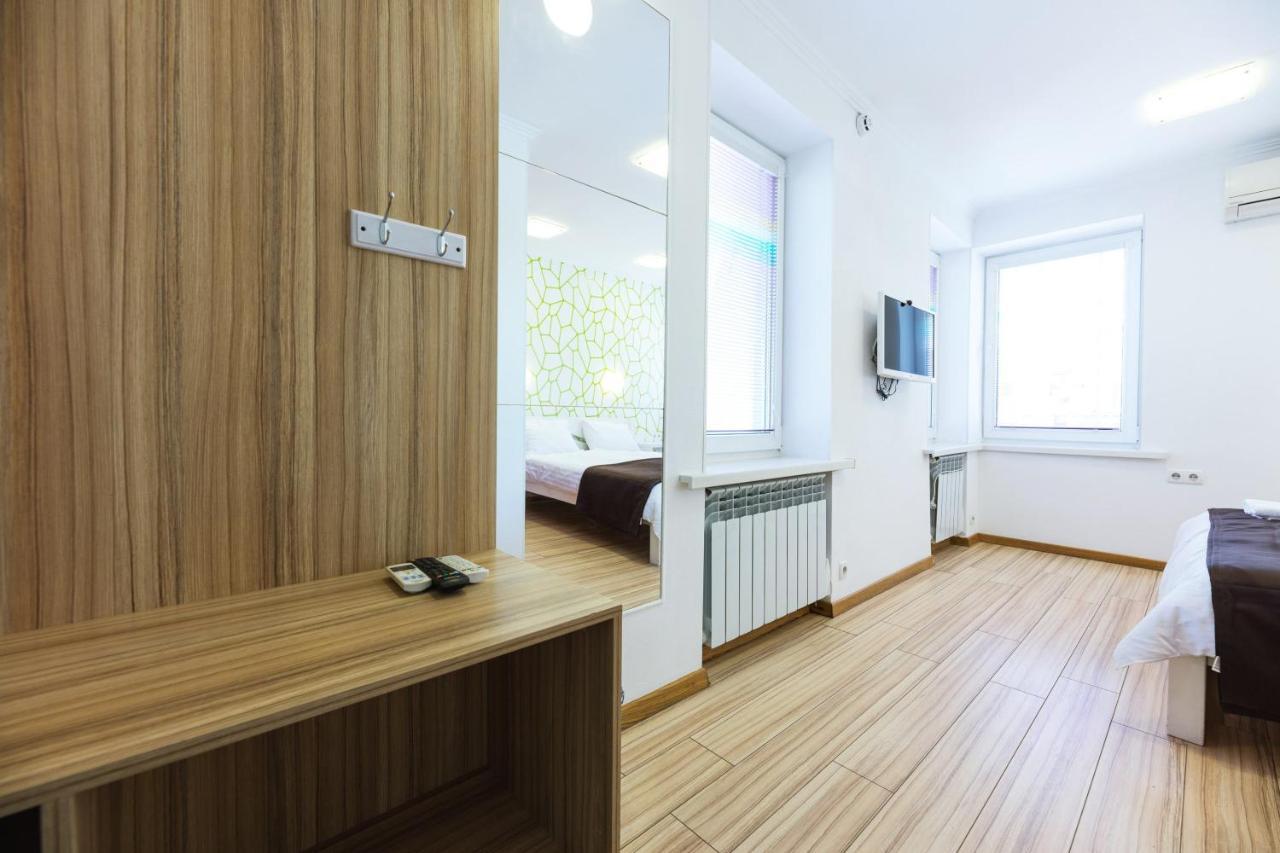 Guest House "Golden Gate 911 " Kyiv Exterior foto