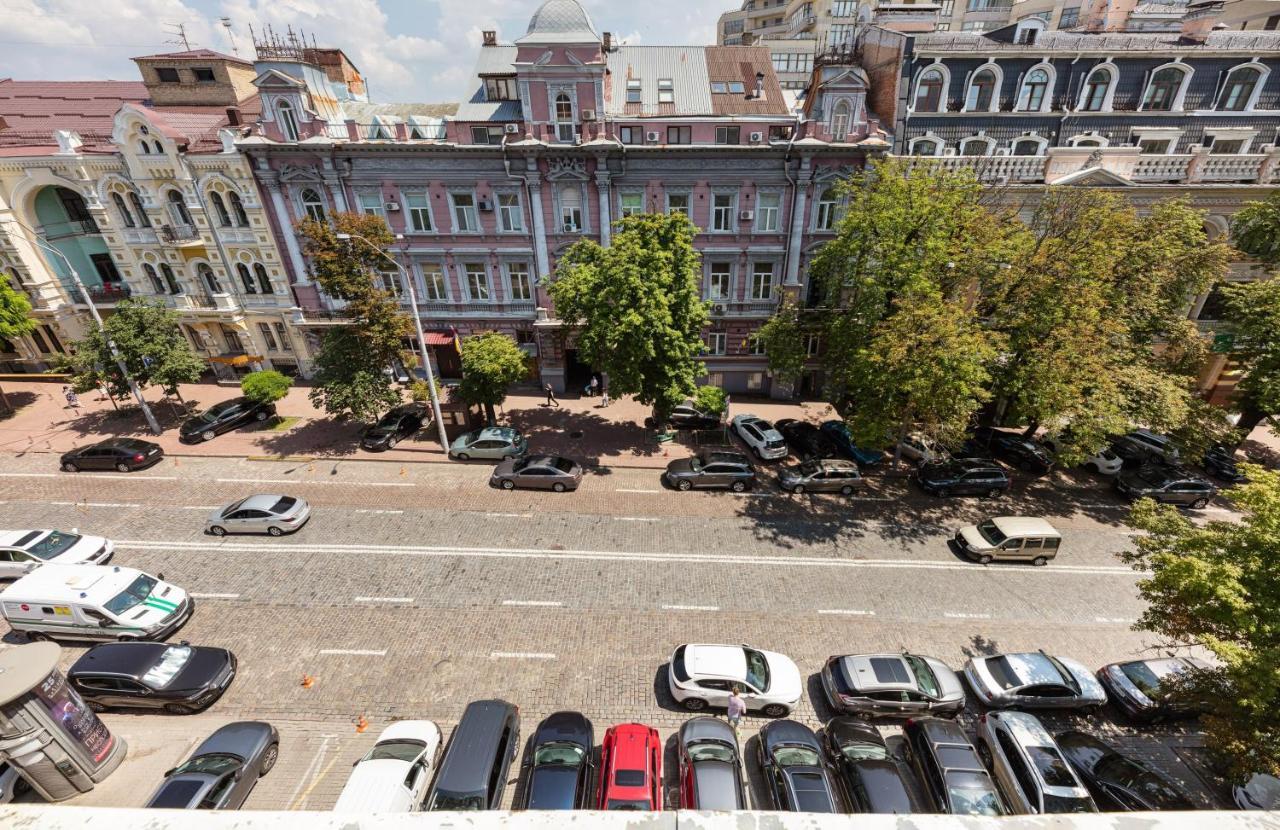 Guest House "Golden Gate 911 " Kyiv Exterior foto