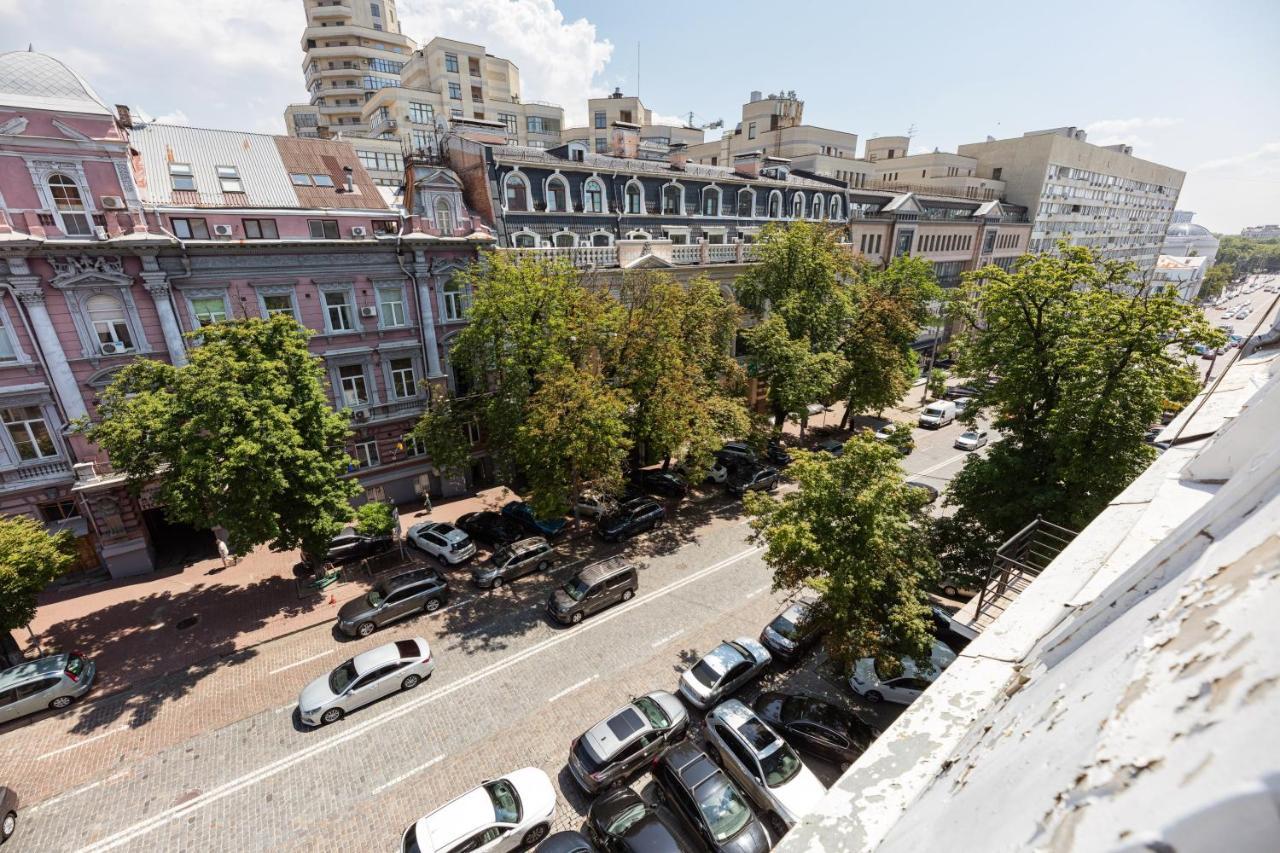 Guest House "Golden Gate 911 " Kyiv Exterior foto