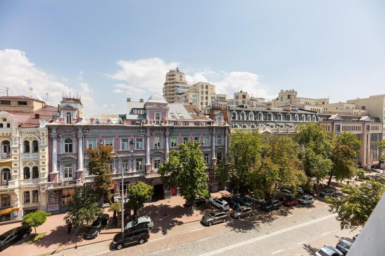 Guest House "Golden Gate 911 " Kyiv Exterior foto