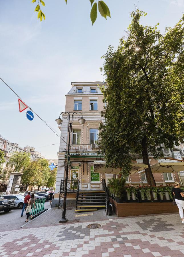 Guest House "Golden Gate 911 " Kyiv Exterior foto