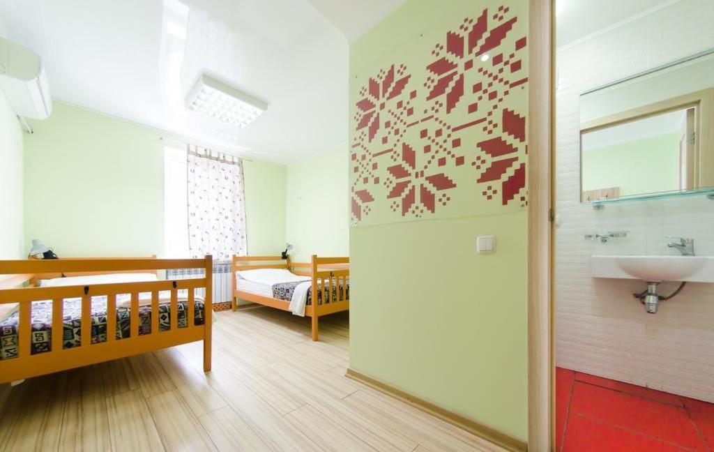 Guest House "Golden Gate 911 " Kyiv Exterior foto